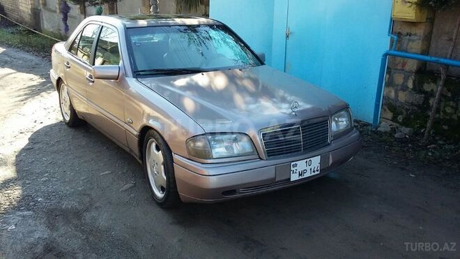 Mercedes C 200 1993, 432,156 km - 1.8 л - Lənkəran