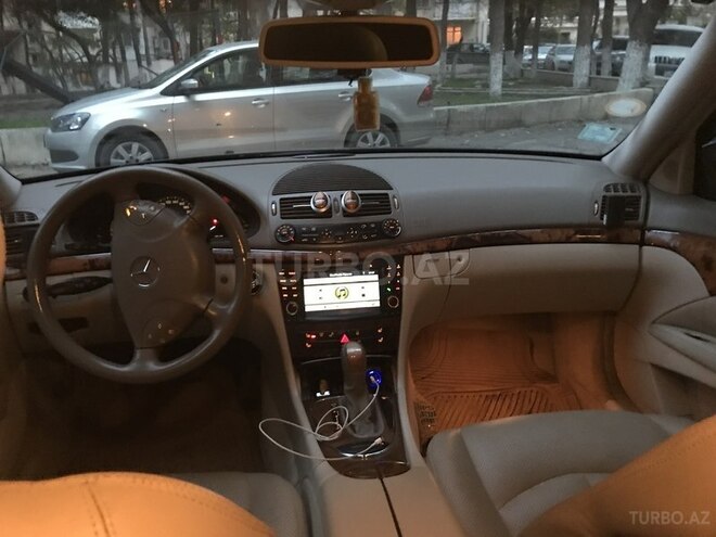 Mercedes E 320 2002, 250,000 km - 3.2 l - Bakı