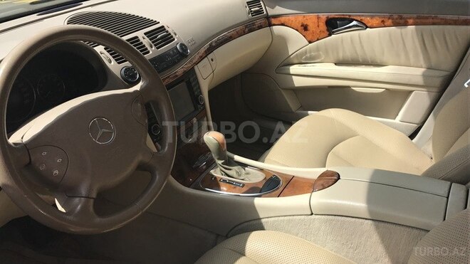 Mercedes E 320 2003, 252,345 km - 3.2 l - Bakı