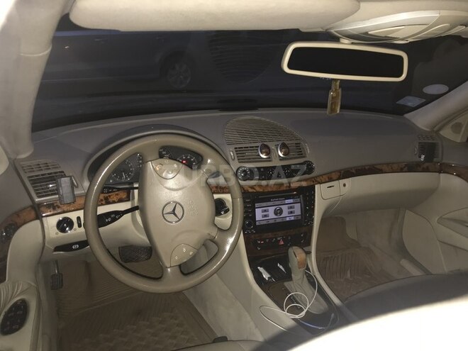 Mercedes E 320 2003, 252,345 km - 3.2 l - Bakı