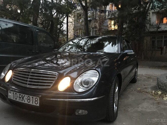 Mercedes E 320 2003, 252,345 km - 3.2 l - Bakı