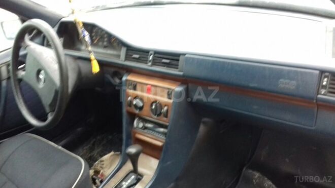 Mercedes E 230 1987, 370,000 km - 2.3 l - Bakı