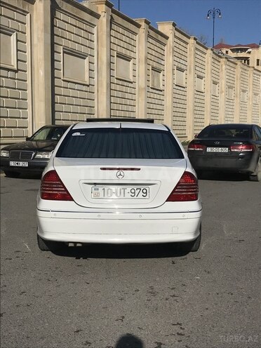 Mercedes C 240 2001, 232,870 km - 2.6 l - Bakı