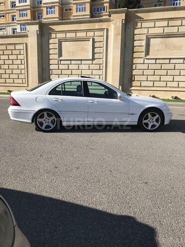 Mercedes C 240 2001, 232,870 km - 2.6 l - Bakı
