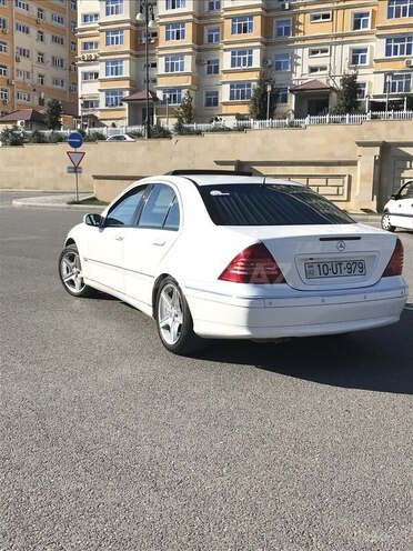 Mercedes C 240 2001, 232,870 km - 2.6 l - Bakı