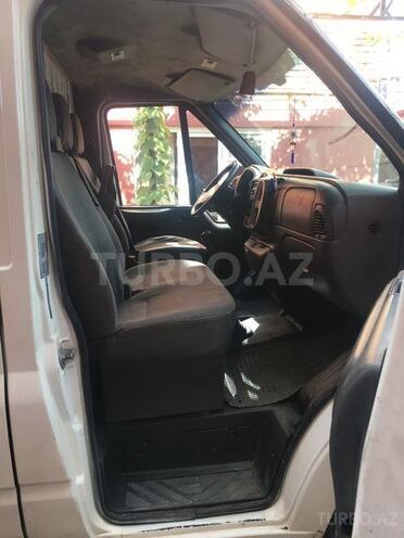 Ford Transit 2000, 166,000 km - 2.5 l - Qax