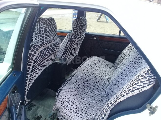 Mercedes E 250 1993, 124,521 km - 2.5 l - Lənkəran