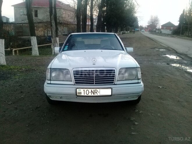 Mercedes E 250 1993, 124,521 km - 2.5 l - Lənkəran