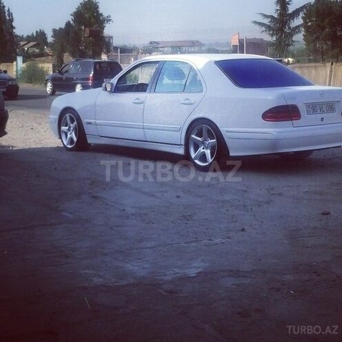Mercedes E 320 2000, 176,000 km - 3.2 l - Bakı