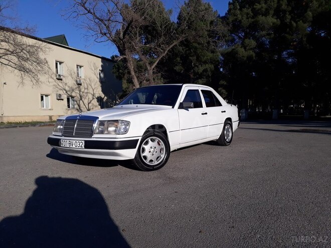 Mercedes E 230 1992, 350,000 km - 2.3 l - Bakı