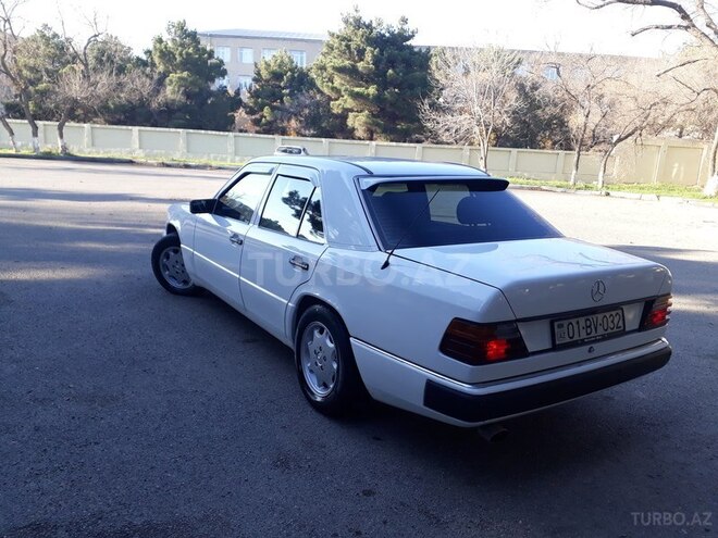 Mercedes E 230 1992, 350,000 km - 2.3 l - Bakı