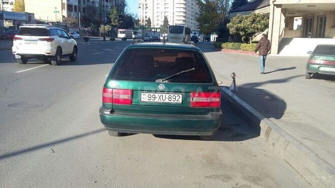 Volkswagen Passat 1996, 289,000 km - 1.8 l - Bakı