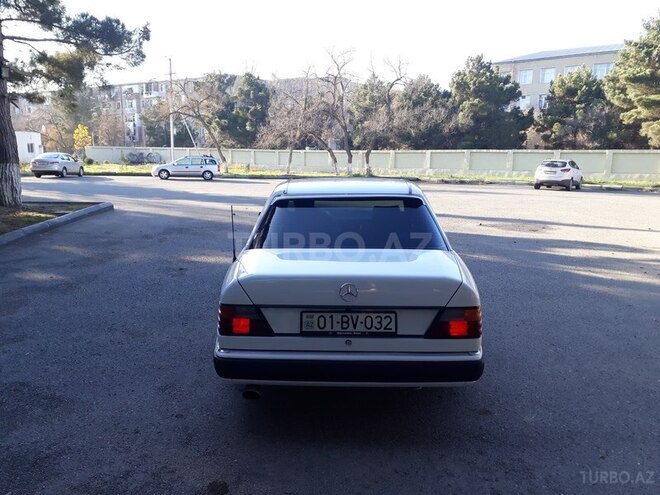Mercedes E 230 1992, 350,000 km - 2.3 l - Bakı