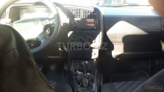 Volkswagen Passat 1996, 289,000 km - 1.8 l - Bakı