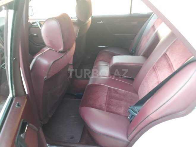 Mercedes E 230 1992, 350,000 km - 2.3 l - Bakı