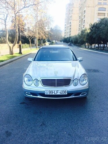 Mercedes E 320 2003, 154,600 km - 3.2 l - Bakı