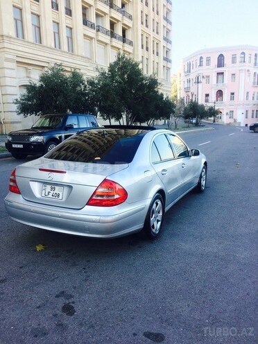 Mercedes E 320 2003, 154,600 km - 3.2 l - Bakı