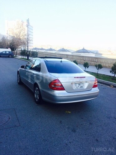 Mercedes E 320 2003, 154,600 km - 3.2 l - Bakı