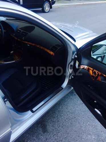 Mercedes E 320 2003, 154,600 km - 3.2 l - Bakı