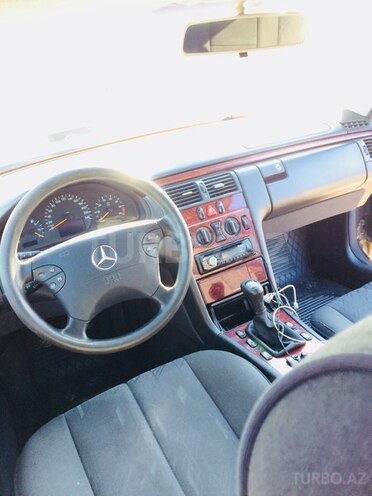 Mercedes E 200 2000, 397,000 km - 2.0 l - Bakı