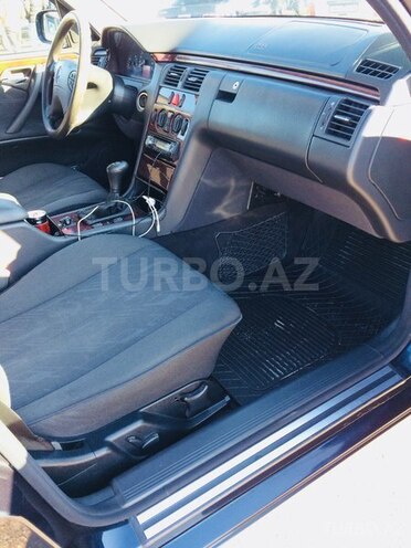 Mercedes E 200 2000, 397,000 km - 2.0 l - Bakı