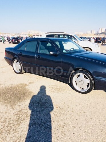 Mercedes E 200 2000, 397,000 km - 2.0 l - Bakı