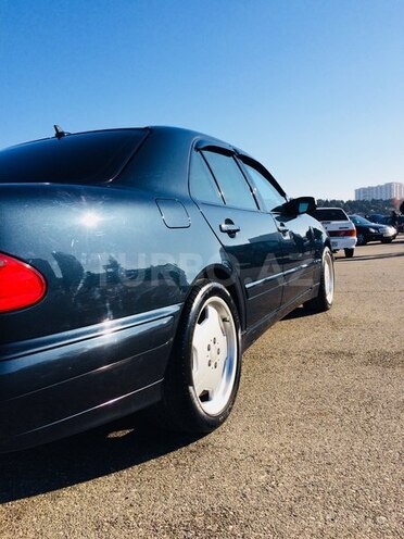 Mercedes E 200 2000, 397,000 km - 2.0 l - Bakı