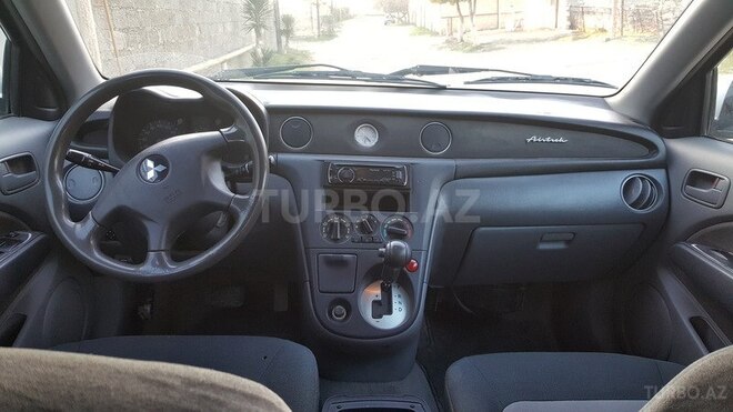 Mitsubishi Airtrek 2001, 283,200 km - 2.0 l - Bakı