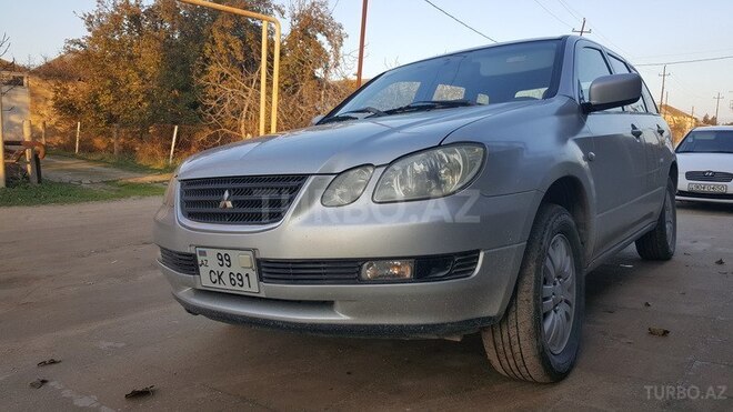 Mitsubishi Airtrek 2001, 283,200 km - 2.0 l - Bakı
