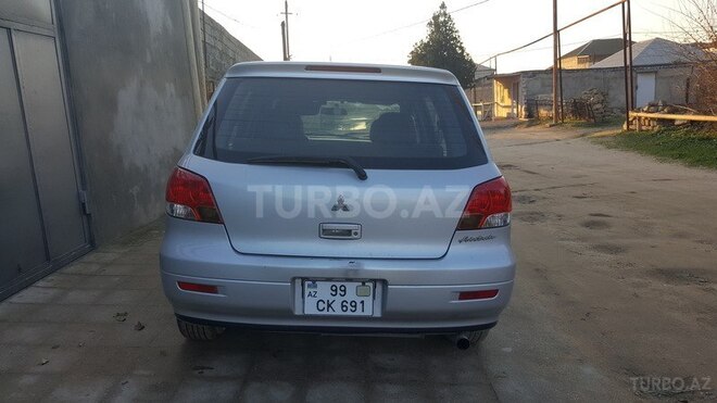 Mitsubishi Airtrek 2001, 283,200 km - 2.0 l - Bakı