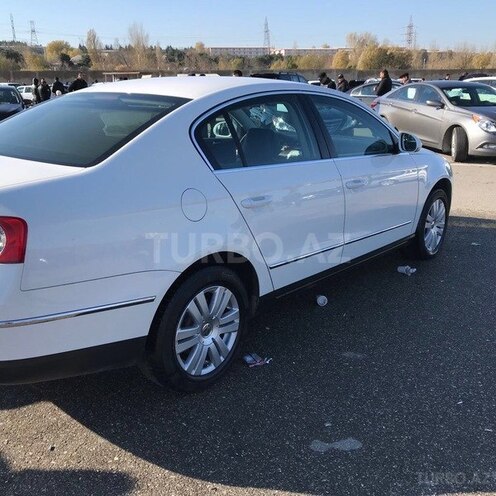 Volkswagen Passat 2009, 177,000 km - 1.8 л - Bakı