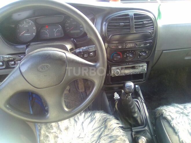 Kia Sportage 2001, 300,289 km - 2.9 l - Astara
