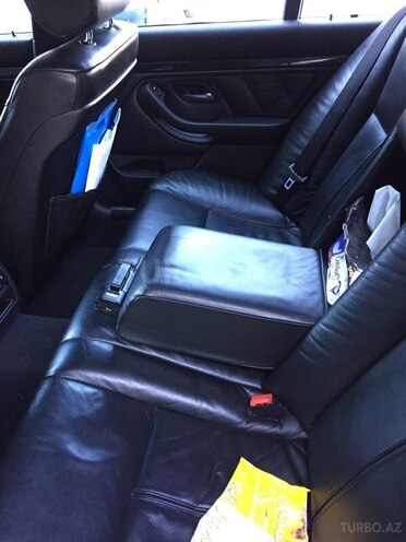 BMW 530 2002, 145,000 km - 0.1 л - Bakı
