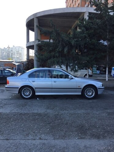 BMW 530 2002, 145,000 km - 0.1 л - Bakı