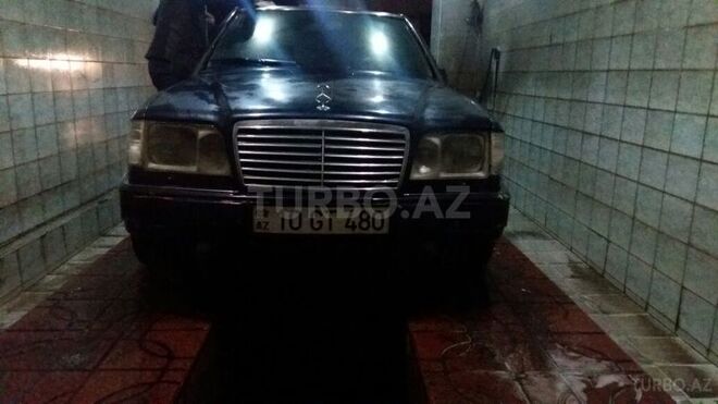 Mercedes E 280 1995, 250,000 km - 2.8 л - Bakı