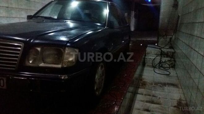 Mercedes E 280 1995, 250,000 km - 2.8 л - Bakı