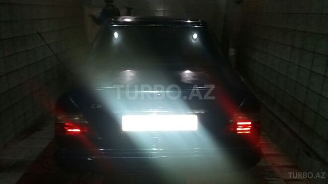 Mercedes E 280 1995, 250,000 km - 2.8 л - Bakı