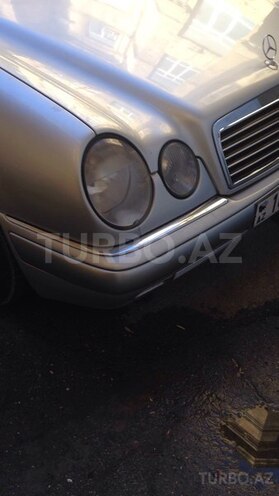 Mercedes E 230 1997, 350,000 km - 2.3 l - Bakı