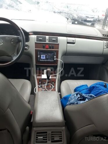 Mercedes E 350 2001, 272,213 km - 3.2 l - Ucar