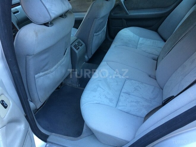Mercedes E 200 1998, 298,000 km - 2.0 л - Bakı