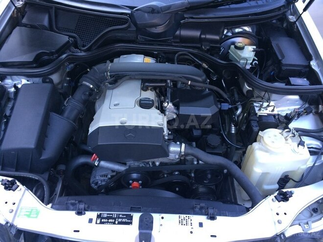 Mercedes E 200 1998, 298,000 km - 2.0 л - Bakı