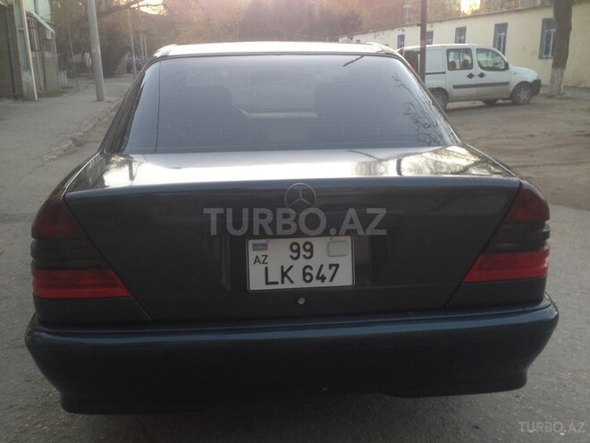 Mercedes C 200 2001, 95,000 km - 2.0 l - Bakı