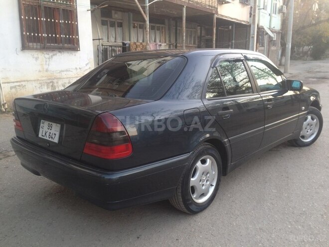 Mercedes C 200 2001, 95,000 km - 2.0 l - Bakı
