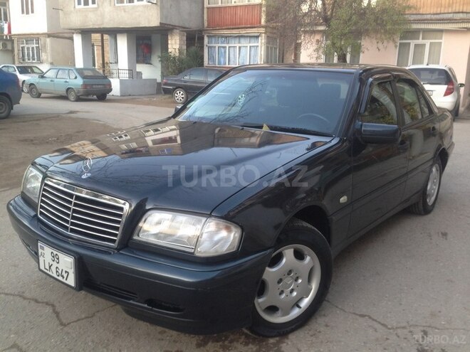 Mercedes C 200 2001, 95,000 km - 2.0 l - Bakı