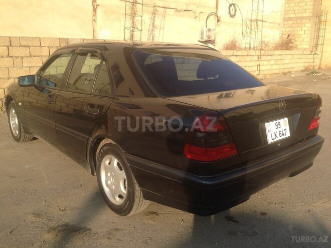 Mercedes C 200 2001, 95,000 km - 2.0 l - Bakı