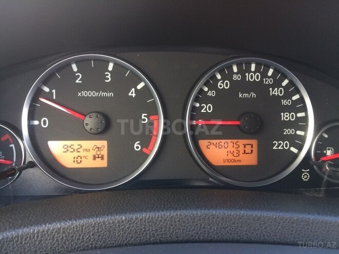 Nissan Pathfinder 2006, 246,000 km - 0.3 l - Bakı
