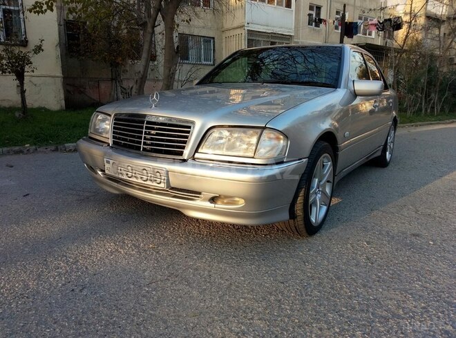 Mercedes C 240 1998, 220,000 km - 2.4 l - Bakı