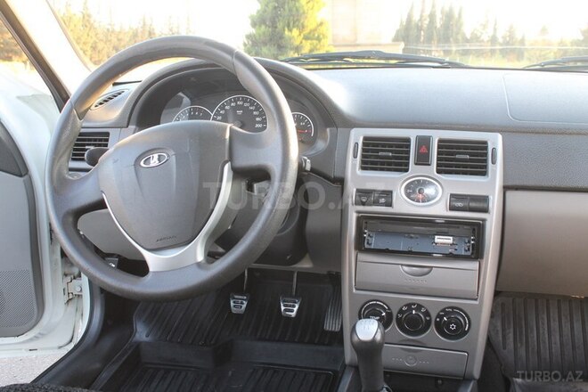 LADA (VAZ) Priora 2013, 1 km - 0.2 l - Şirvan