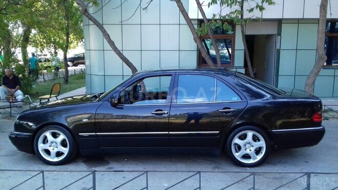 Mercedes E 270 1998, 200 km - 0.3 л - Bakı