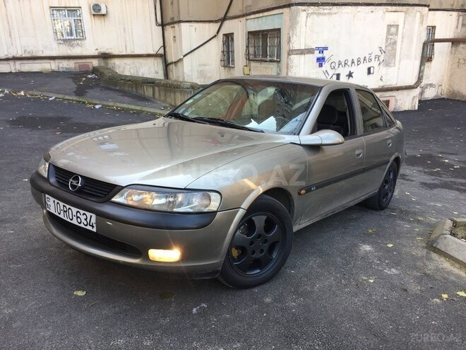 Opel Vectra 1996, 300,000 km - 2.0 л - Bakı